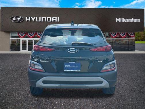 2022 Hyundai KONA SE