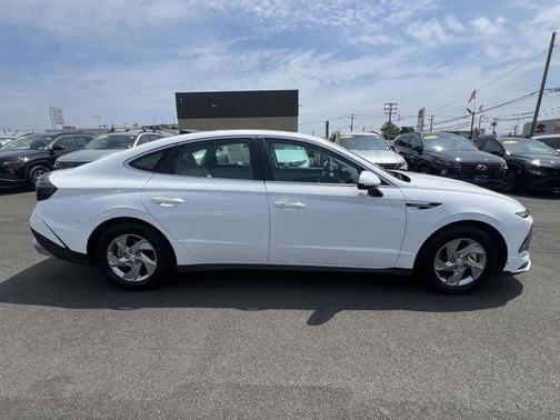 White 2025 Hyundai SONATA SE