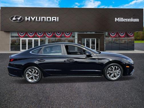 2022 Hyundai SONATA SEL