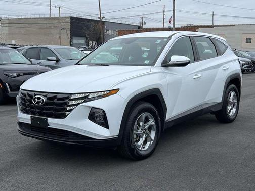 2022 Hyundai TUCSON SE
