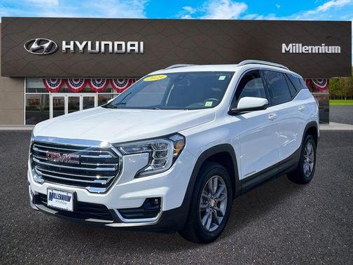 Summit White 2023 GMC Terrain SLT