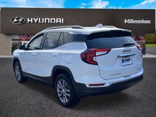 Summit White 2023 GMC Terrain SLT