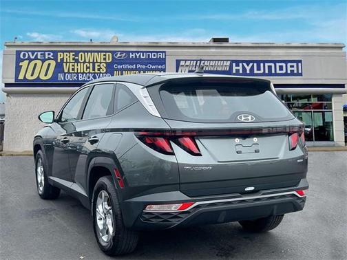 2022 Hyundai TUCSON SE