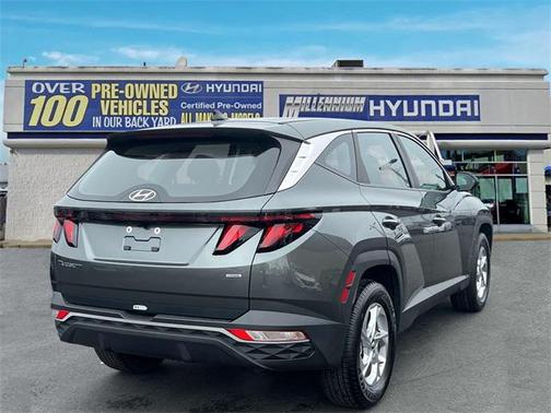 2022 Hyundai TUCSON SE