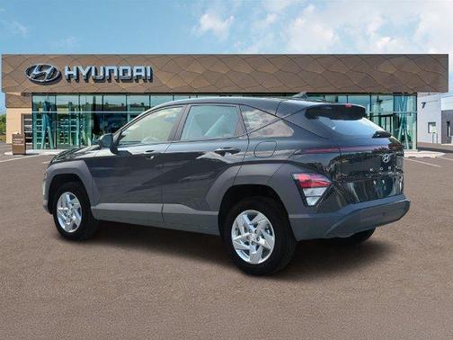 Black 2027 Hyundai KONA SE