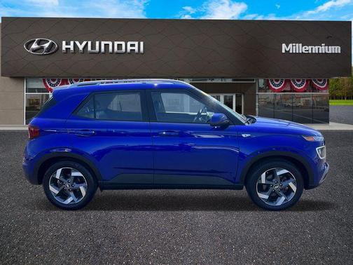 2022 Hyundai VENUE Limited