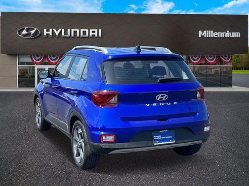 2022 Hyundai VENUE Limited