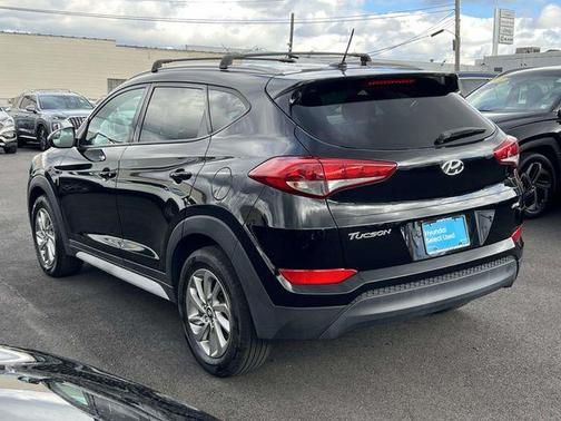 2017 Hyundai TUCSON SE