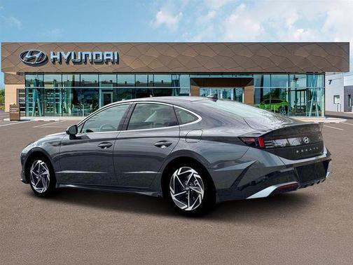 2026 Hyundai SONATA SEL