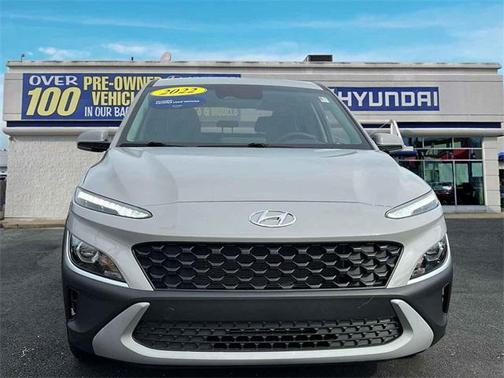 2022 Hyundai KONA SE