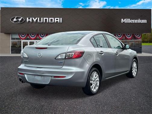 2013 Mazda Mazda3 i Touring