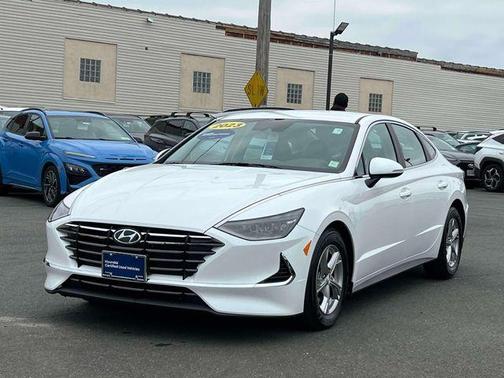 2023 Hyundai SONATA SE