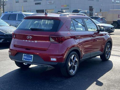 2022 Hyundai VENUE Limited