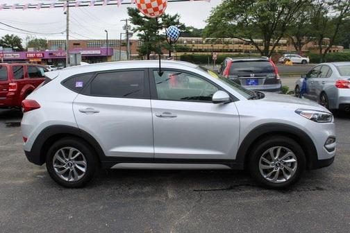 2017 Hyundai TUCSON SE Plus