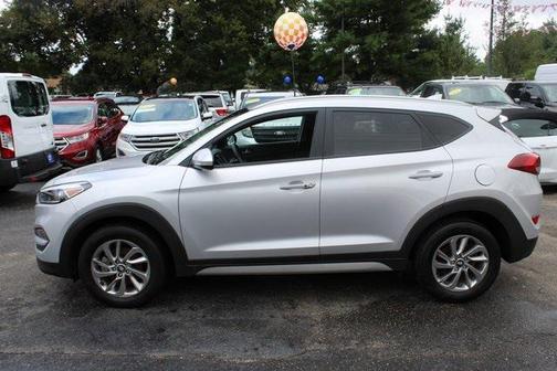 2017 Hyundai TUCSON SE Plus