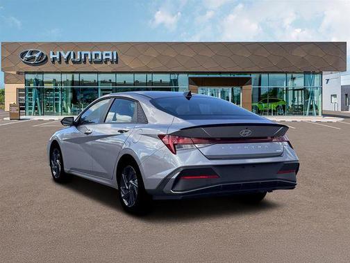 2026 Hyundai ELANTRA HEV SEL Sport
