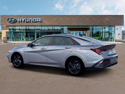 2026 Hyundai ELANTRA HEV SEL Sport