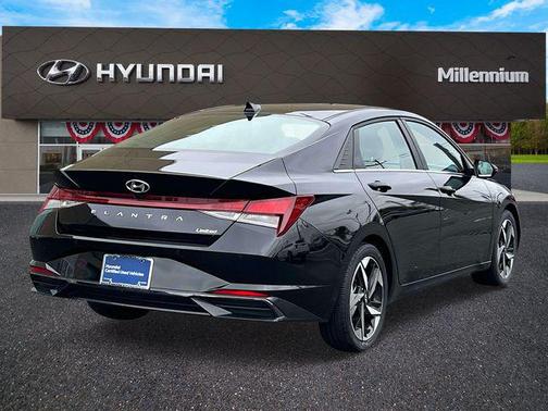 2023 Hyundai ELANTRA Limited