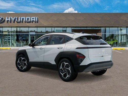 White 2027 Hyundai KONA SEL