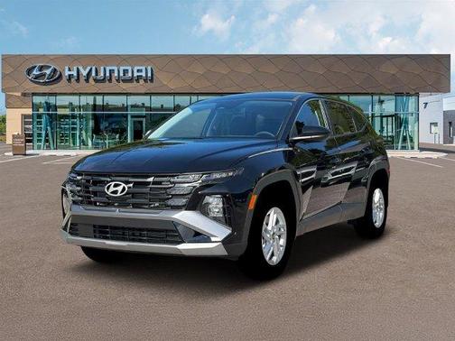 Phantom Black 2026 Hyundai TUCSON SE