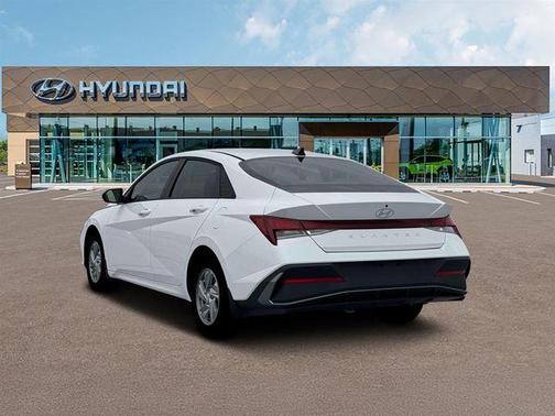 White 2026 Hyundai ELANTRA SE