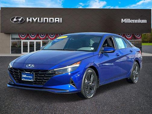 2022 Hyundai ELANTRA SEL