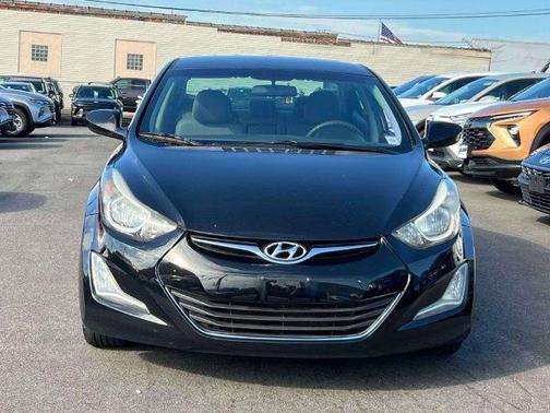 Phantom Black Metallic 2014 Hyundai ELANTRA SE