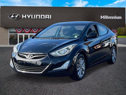 Phantom Black Metallic 2014 Hyundai ELANTRA SE