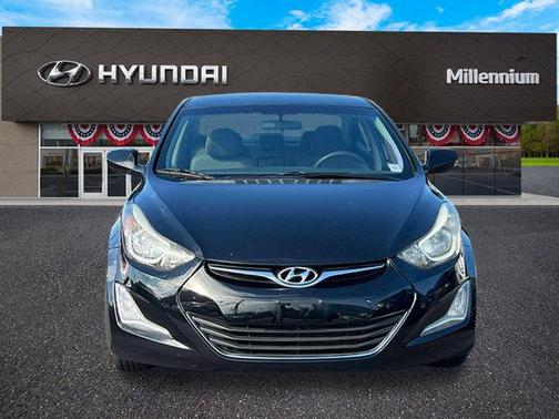 Phantom Black Metallic 2014 Hyundai ELANTRA SE