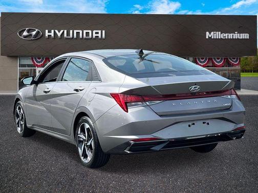 Metal 2023 Hyundai ELANTRA Limited