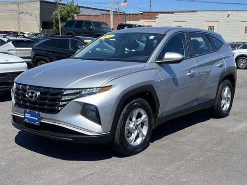 Shimmering Silver 2024 Hyundai TUCSON SE