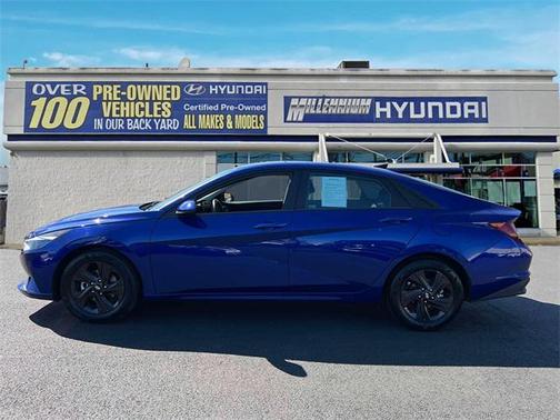2022 Hyundai ELANTRA SEL