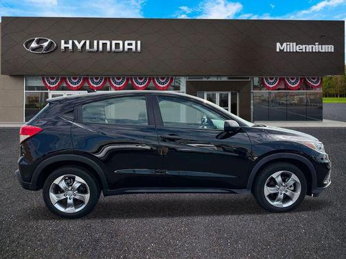 2022 Honda HR-V LX