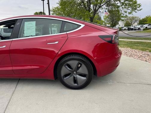 2019 Tesla Model 3 Standard Range Plus