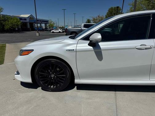 2019 Toyota Camry XLE