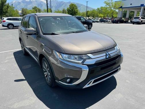 2020 Mitsubishi Outlander