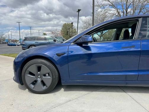 2022 Tesla Model 3 Base