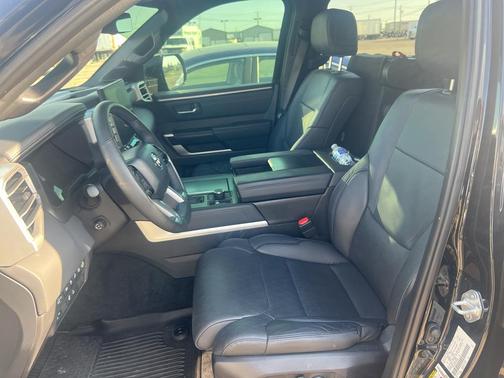 2024 Toyota Sequoia Platinum