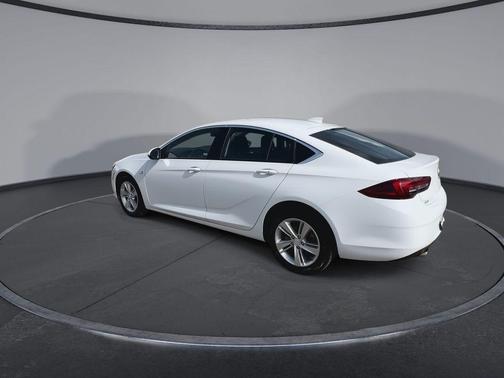 2019 Buick Regal Sportback FWD Preferred