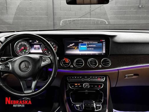 Designo 2017 Mercedes-Benz E-Class E 300 4MATIC