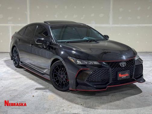 Midnight Black Metallic 2020 Toyota Avalon TRD