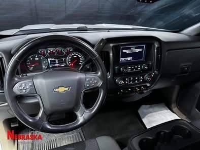 Summit White 2018 Chevrolet Silverado 1500 LT