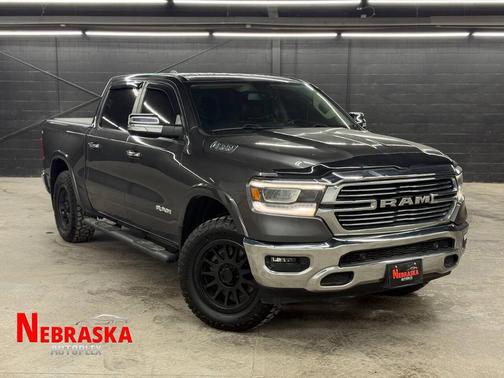 Granite Crystal Clearcoat Metallic 2019 RAM 1500 Laramie