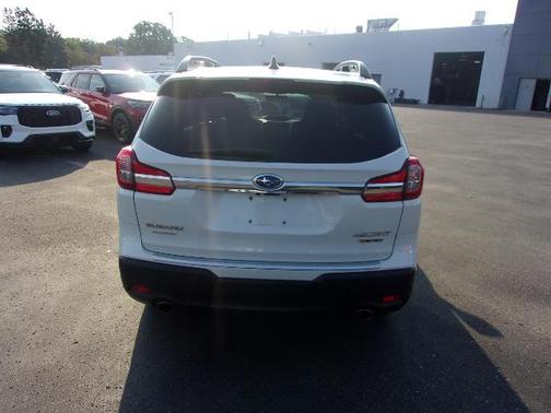 2021 Subaru Ascent LIMITED 7-PASSENGER