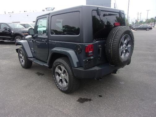 2017 Jeep Wrangler SAHARA