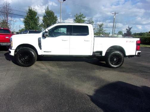 2024 Ford F-250 PLATINUM