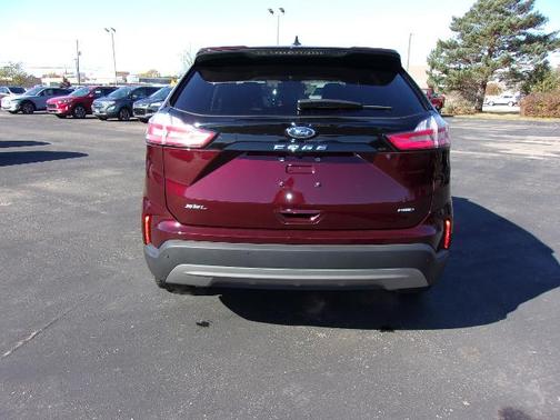 2021 Ford Edge SEL