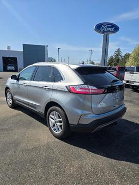 ICONIC SILVER 2024 Ford Edge SEL
