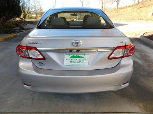 2011 Toyota Corolla LE