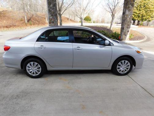 2011 Toyota Corolla LE